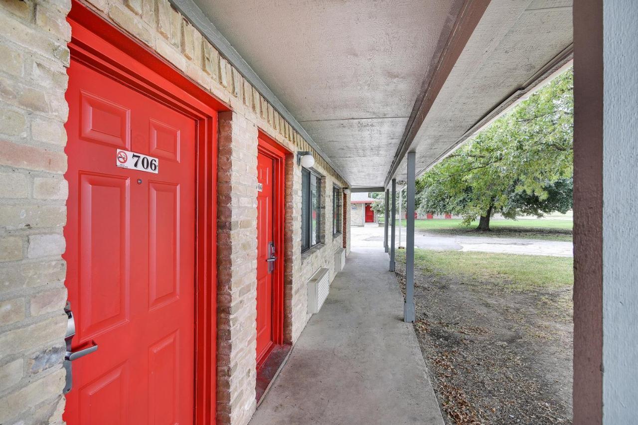 Americas Best Value Inn Lockhart Tx Kültér fotó