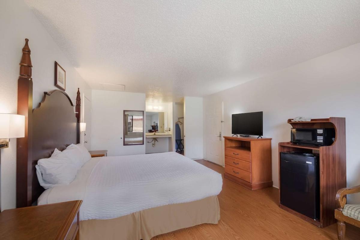 Americas Best Value Inn Lockhart Tx Kültér fotó