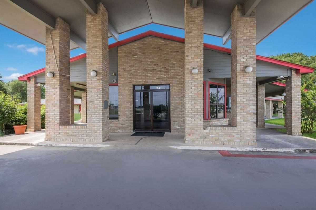 Americas Best Value Inn Lockhart Tx Kültér fotó