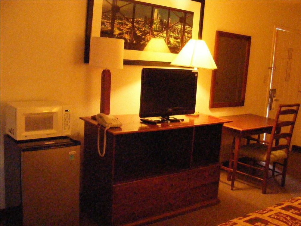 Americas Best Value Inn Lockhart Tx Kültér fotó